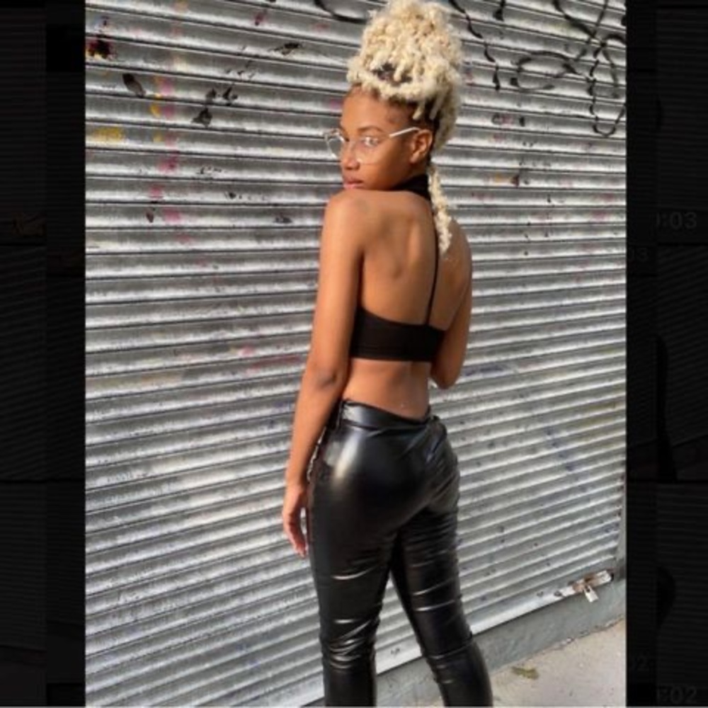 Meet your Posher, Charlie